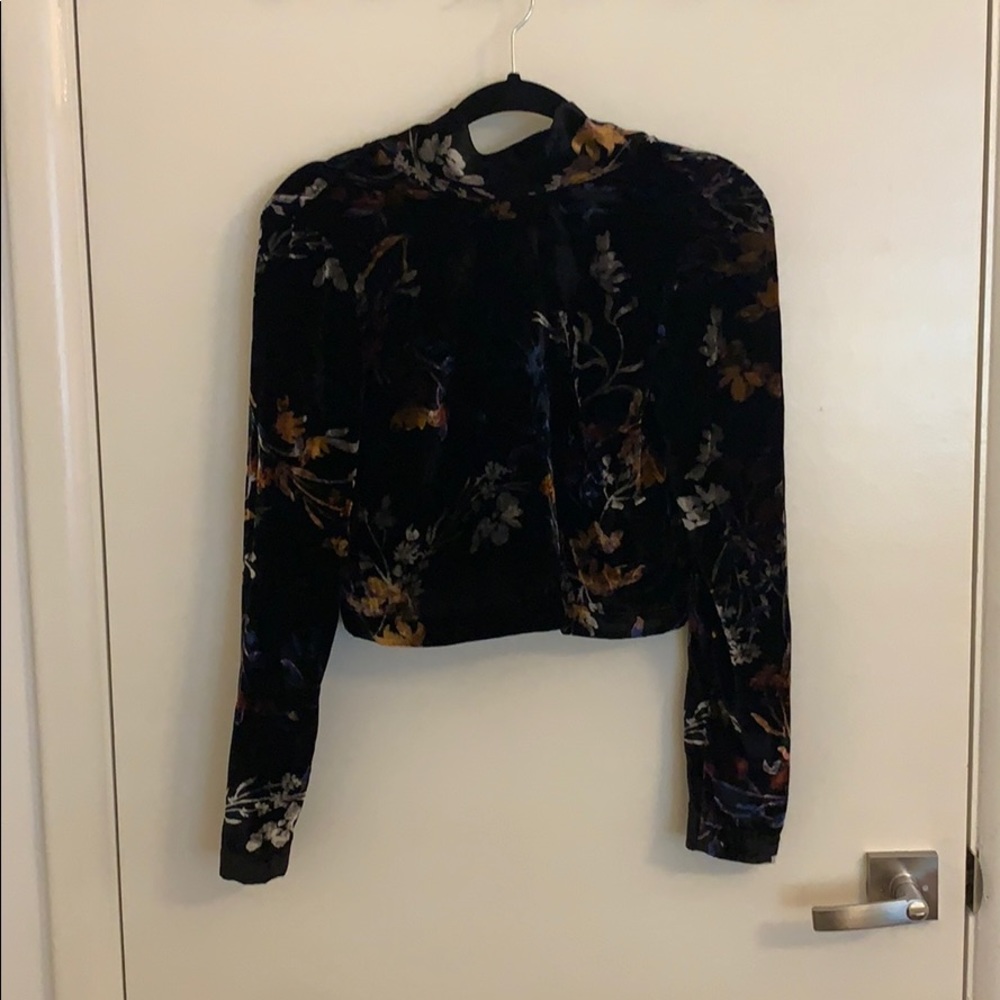 House of Harlow x Revolve Jill top in Fleur print